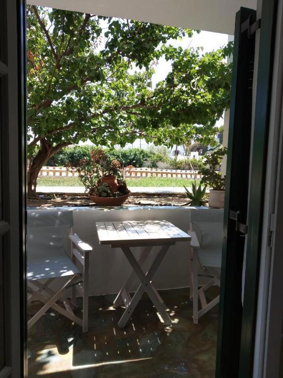 Elpidas Studios Agia Anna  Extérieur photo